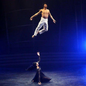 Youngkwang "Blond" Joung dancing with Ashleigh Tavares.